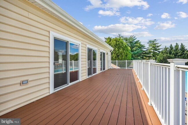 Building Photo - 11407 Herefordshire Way