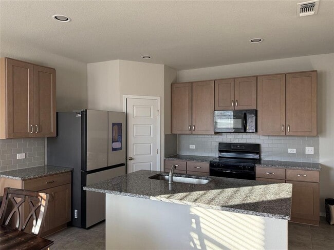 Building Photo - 2713 Paragon Fox Dr