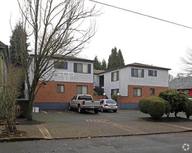 Primary Photo - Mel-Grace Court