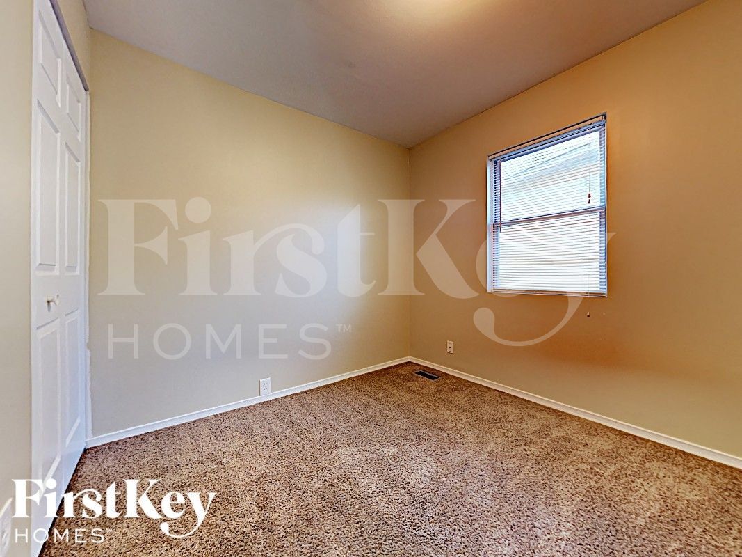 Building Photo - 21 Concord Ave