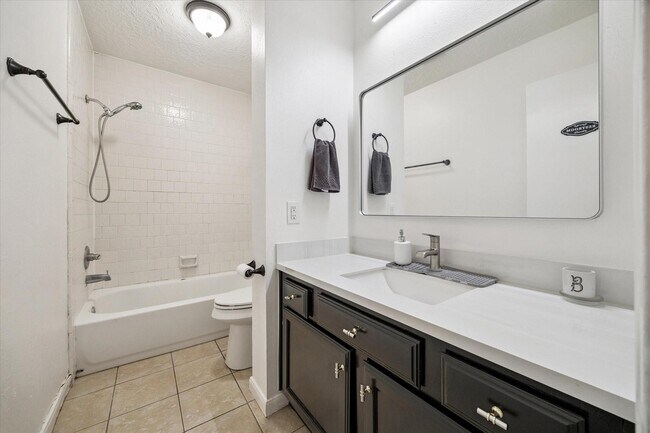 Building Photo - 11526 Villa Heights Dr