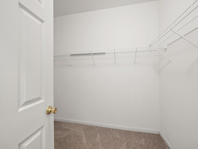 Building Photo - 9 Penhurst Ct