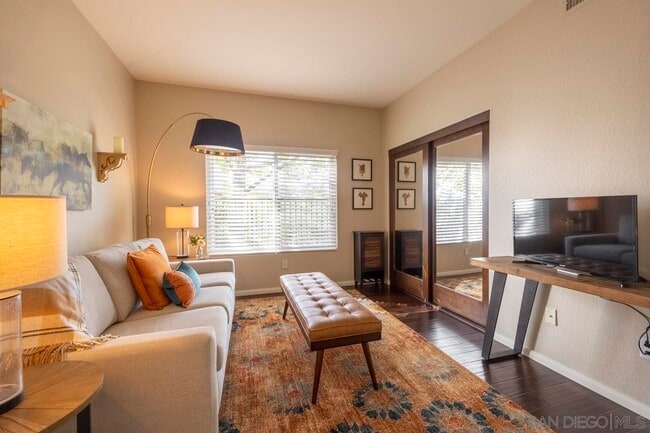 Building Photo - 3245 Brookside Ln