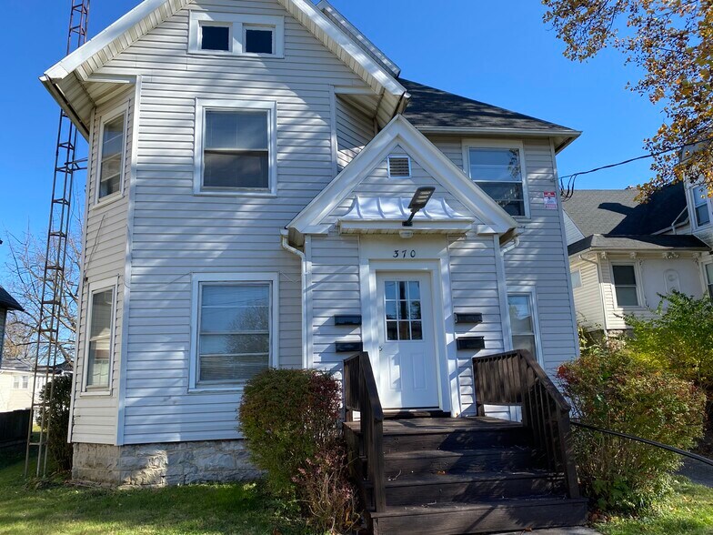 Building Photo - 370 S State St