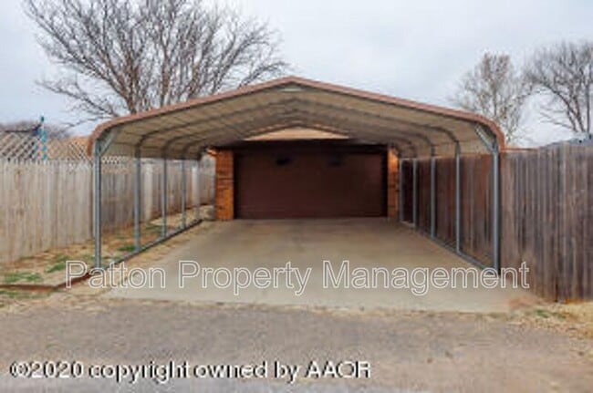 Building Photo - 1029 Trinchera Dr