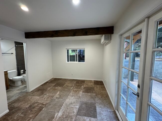 Building Photo - 21620 Circle Trl