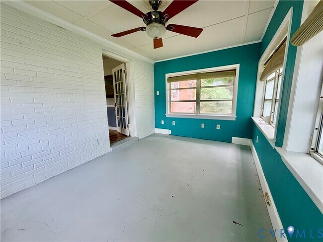 Building Photo - 6255 Debora Dr