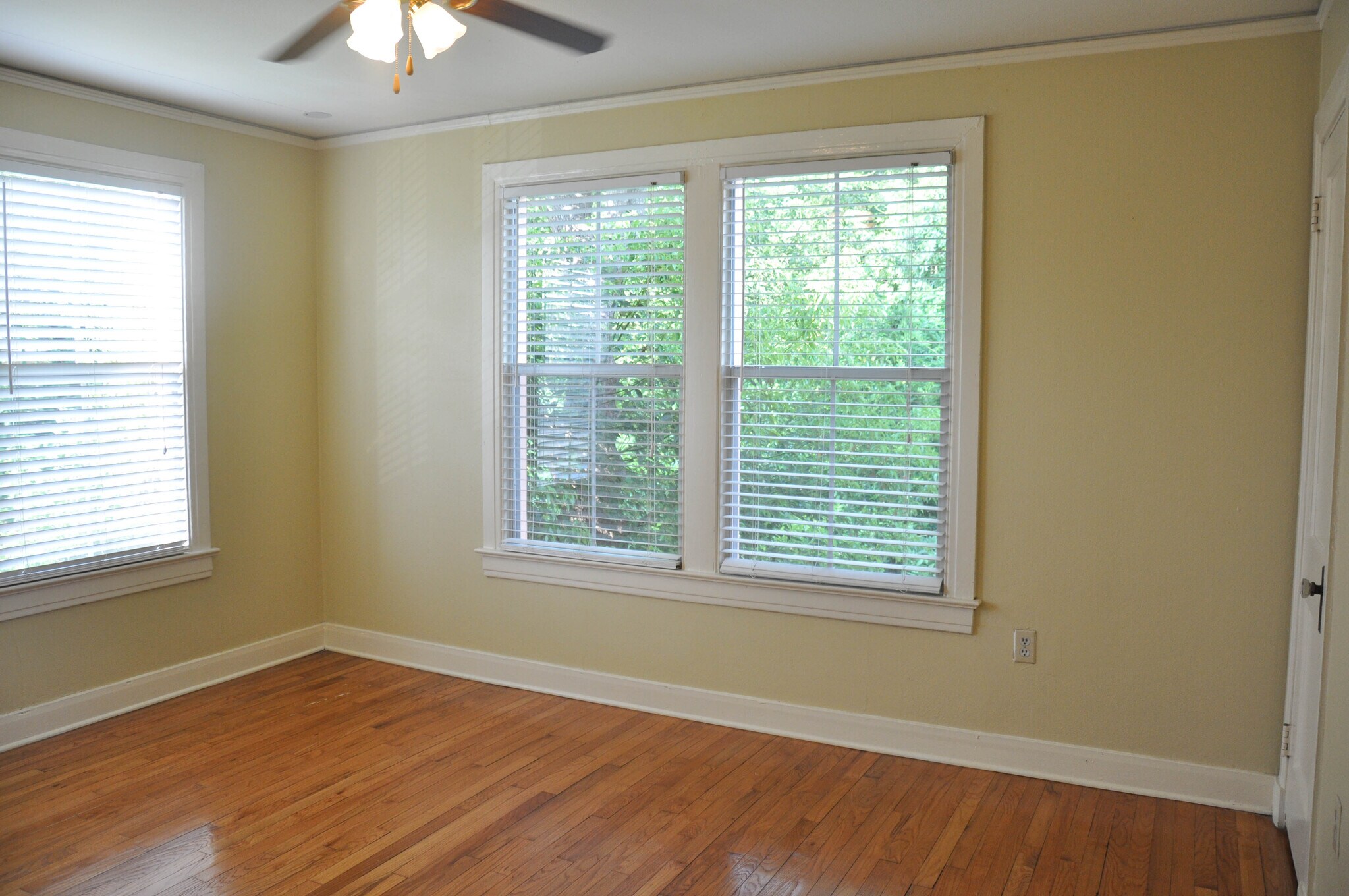 Building Photo - 912 N 6th St