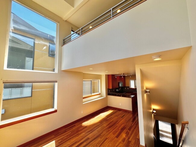 Building Photo - Three-Level Loft-Style 2BR | 3BA with Priv...