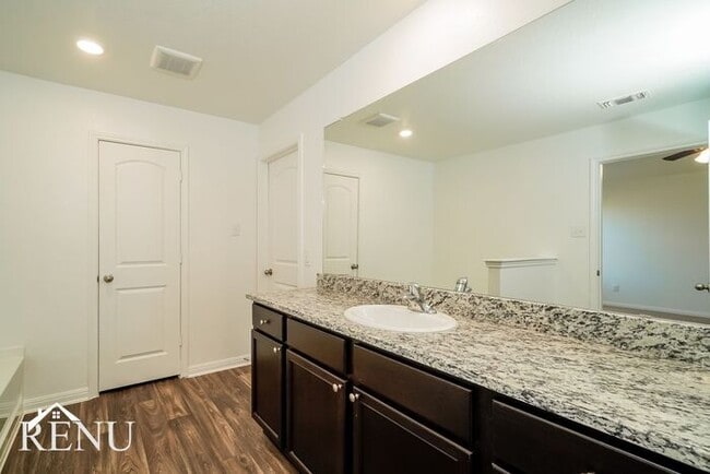 Building Photo - Coming Soon!