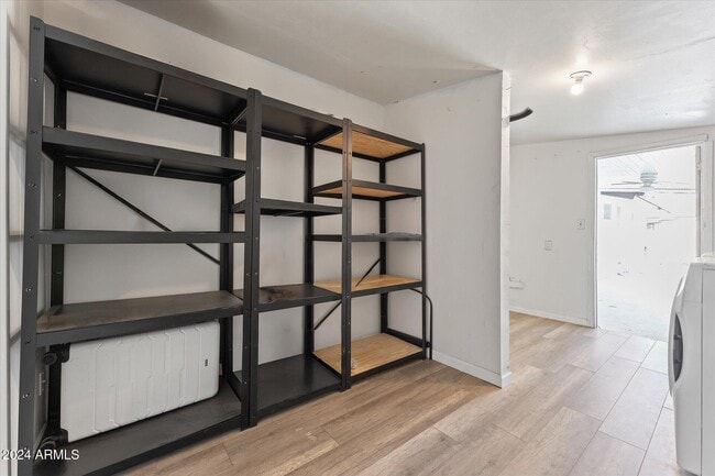 Building Photo - 1921 E Laguna Dr