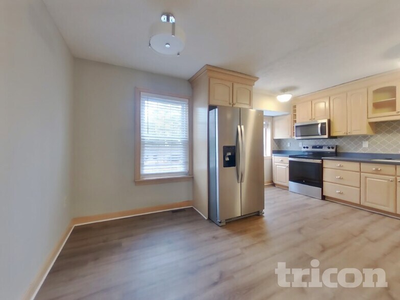 Building Photo - 1010 Allward Dr