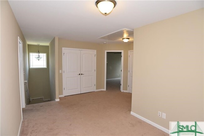 Building Photo - 44 Spg Lk Cir