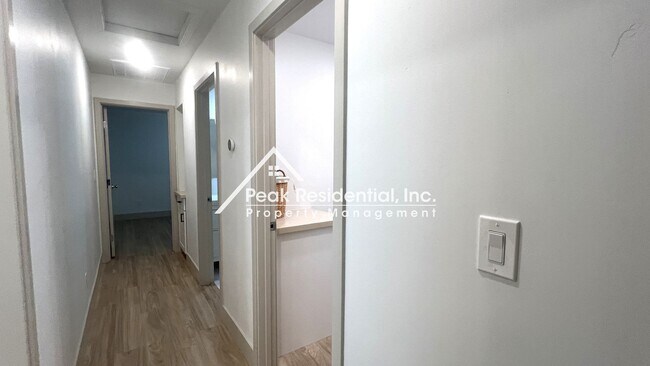 Building Photo - Updated 3bd/2b Home Near UCD Med Center!