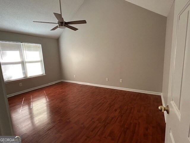 Building Photo - 632 N Fairfield Dr