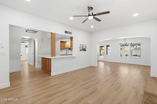 Building Photo - 6615 E Phelps Rd