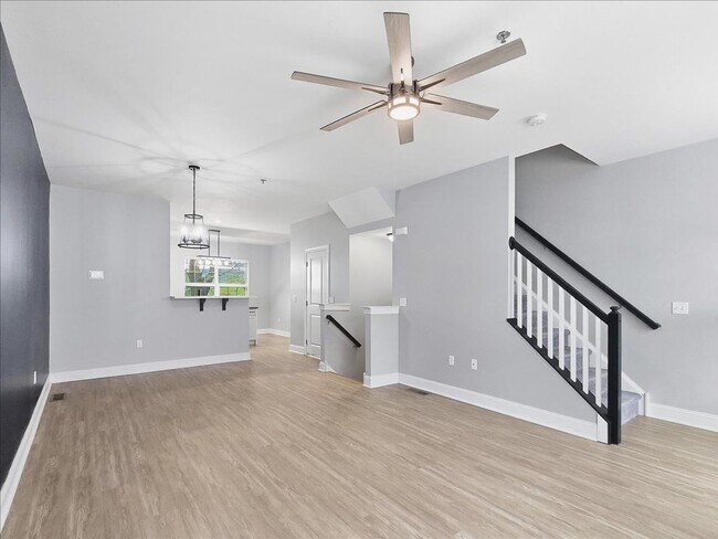 Building Photo - 1526 Brookstone Pl
