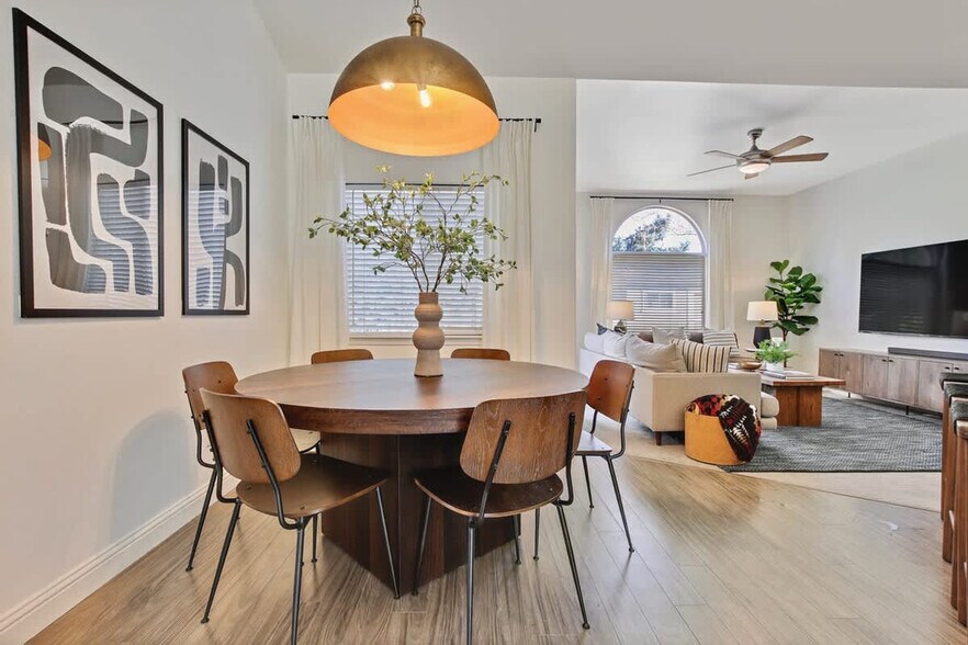 Building Photo - 14498 W Sedona Dr