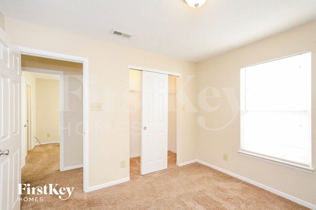 Building Photo - 10871 Zimmerman Ln