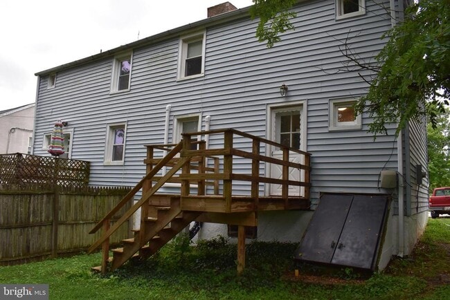 Building Photo - 9062 Washington St