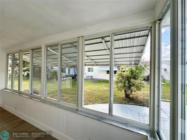 Building Photo - 4510 NW 49th Dr