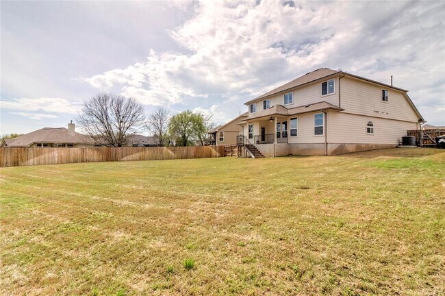 Building Photo - 225 Deep Creek Dr