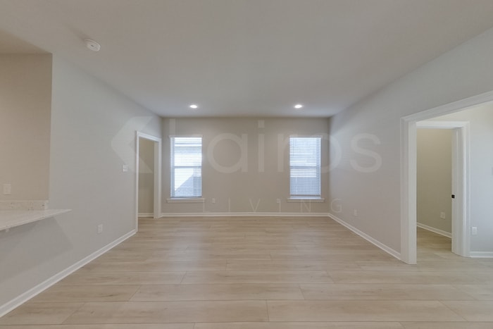 Building Photo - 13936 Barrington Ave