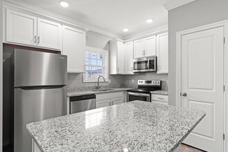 2BR, 2BA - 980 SF- Upstairs Kitchen - Keystone Commons/ 2154