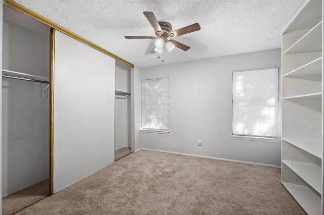 Building Photo - 601 Carriagehouse Ln