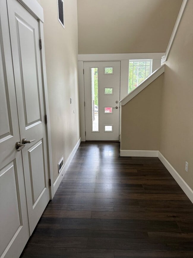 Building Photo - 15081510