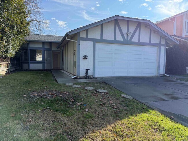 Building Photo - Great Natomas 3 Bedroom on Large Court
