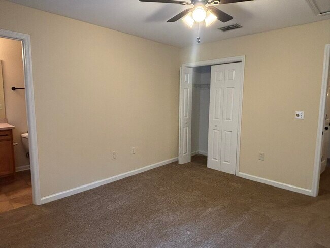 Building Photo - 4434 Gearhart Rd