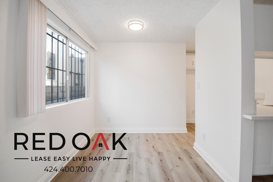 Building Photo - 1500 S Gramercy Pl