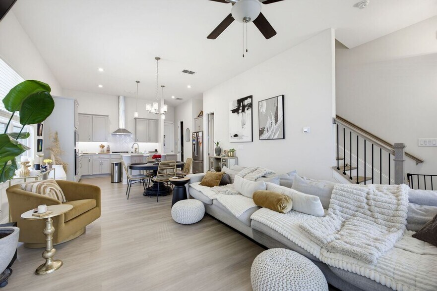 Building Photo - 730 Stickley Oak Way