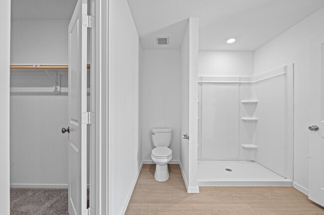 Building Photo - 16615 Rolling Hillside Wy