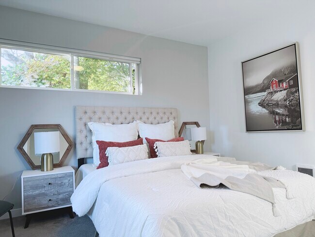 Building Photo - 1525 NW 60th St