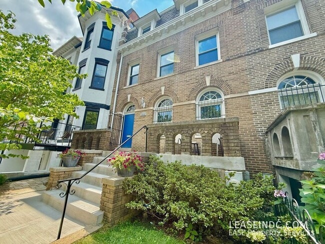 Primary Photo - 1314 Fairmont St NW