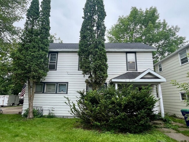 Primary Photo - 1202 Prospect Ave