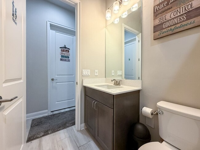 Building Photo - Modern-Luxury 5/4 in Oakmont