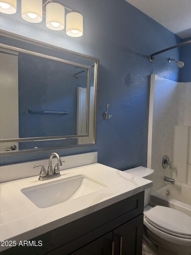 Building Photo - 7216 W Irma Ln