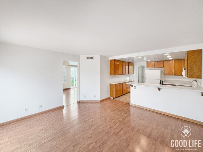 Building Photo - Beautiful 3B/2.5BA House in Rancho Bernard...