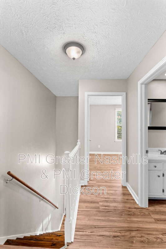 Building Photo - 113 Lakebrink Dr