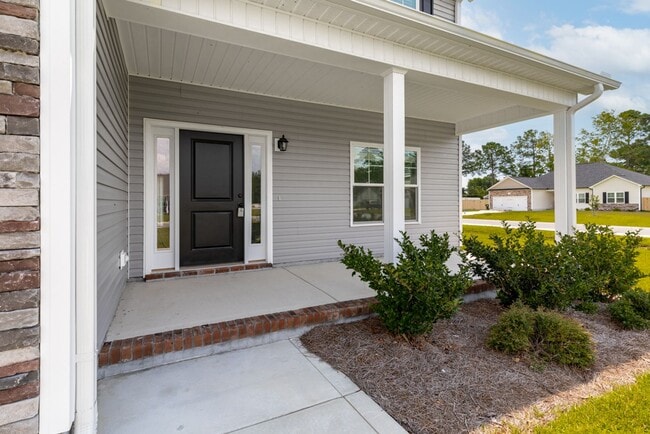 Building Photo - 4 Bedroom Home in Holly Ridge for Rent