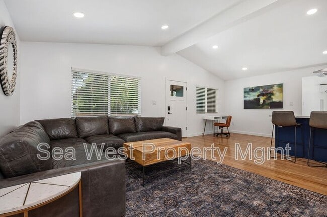 Building Photo - 778 Del Riego Ave