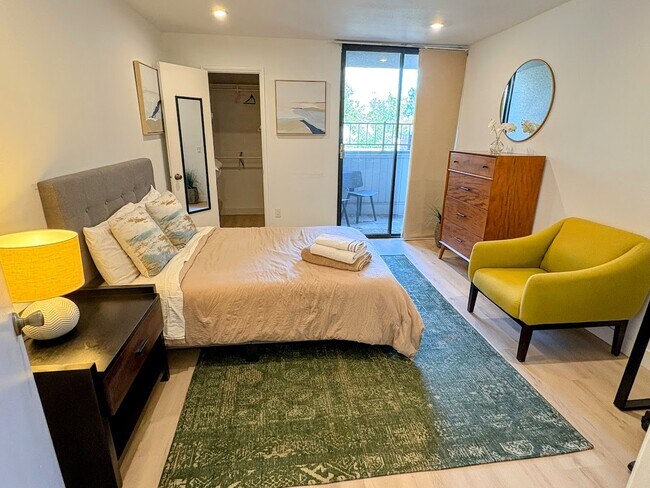 Building Photo - 850 State St