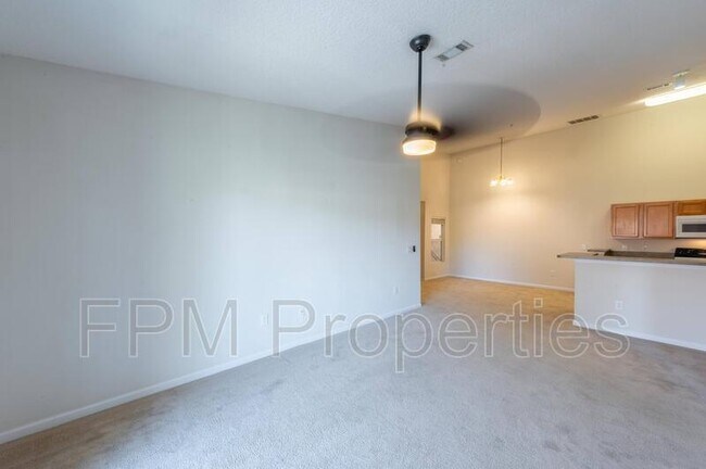 Building Photo - 9505 Armelle Way