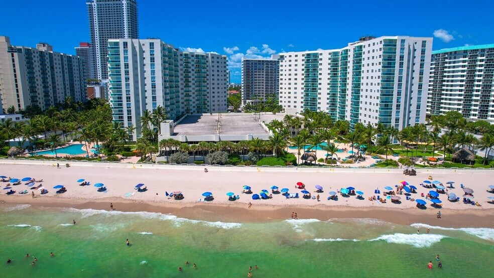 Building Photo - 3801S S Ocean Dr