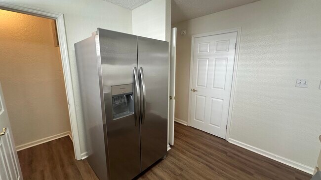 Building Photo - 3480 Daylily Ln