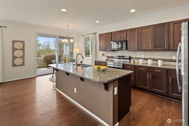 Building Photo - Immaculate Home in the Heart of High Point...