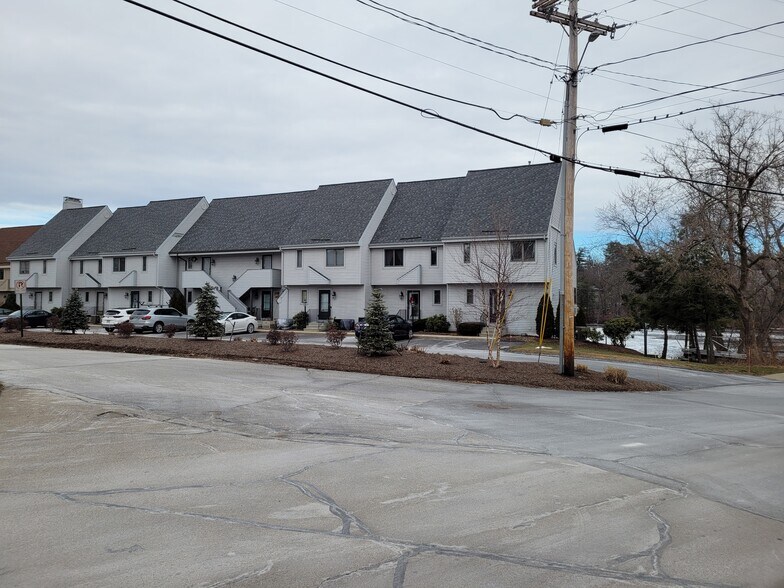 Building Photo - 33 River Front Dr